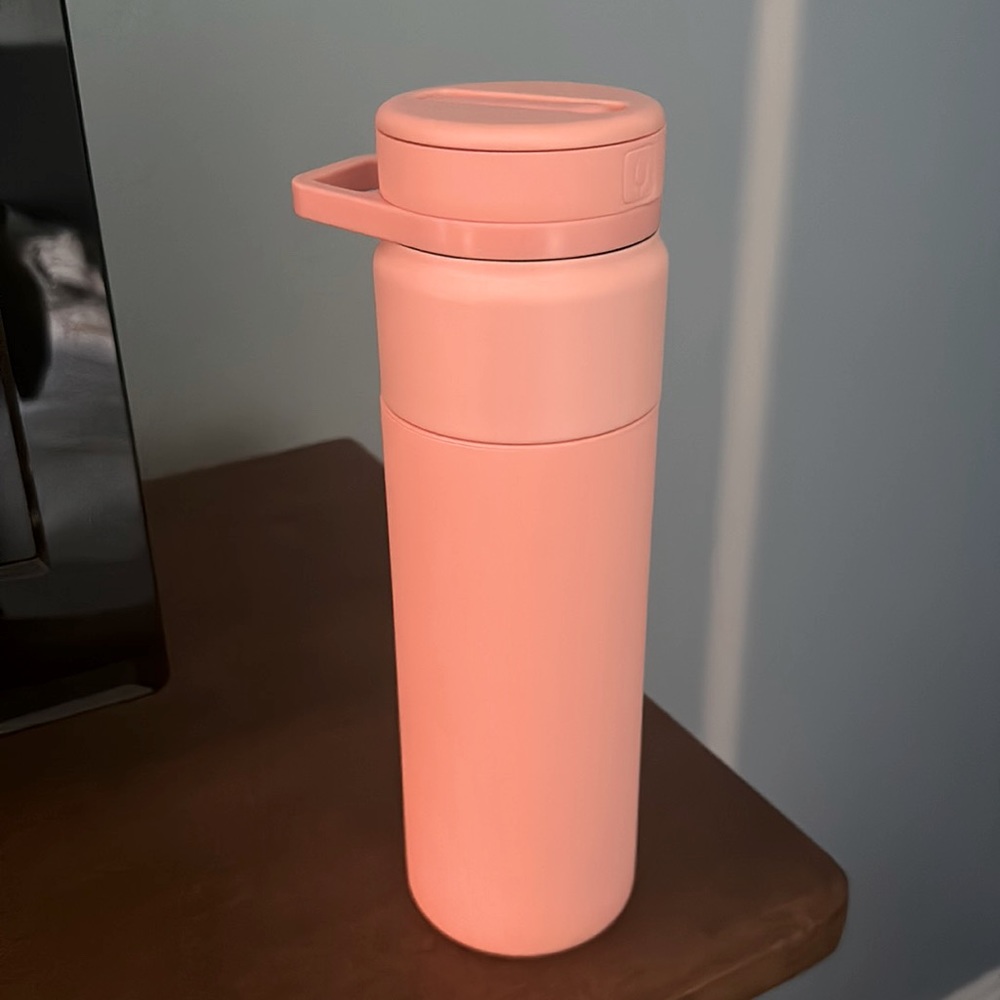 25 oz Guava brumate Rotera water bottle